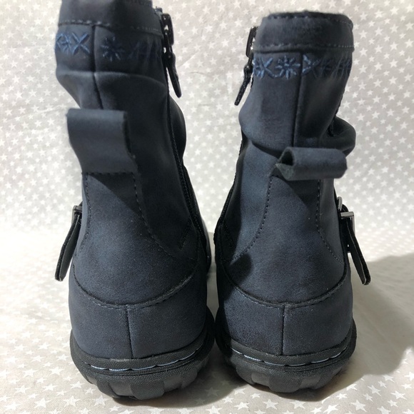 NWOT! JBU leather waterproof ankle boots- BLue - Picture 5 of 6